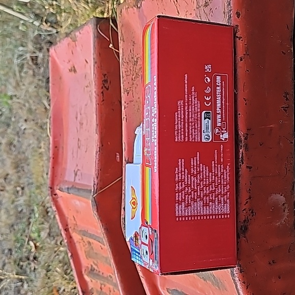 Disney Junior Firebuds Friends Violet and Axl Figure and Ambulance Vehicle Set - Picture 3 of 12